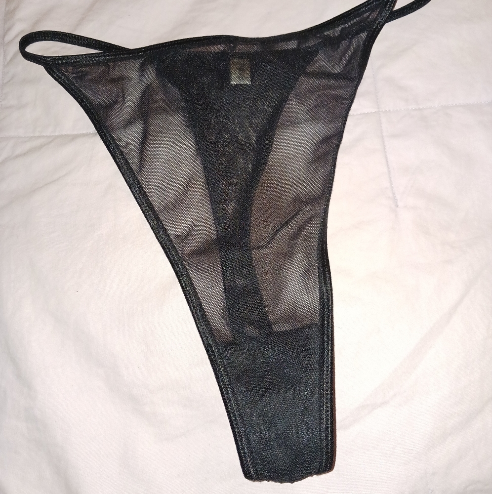 NWOT, Small black thong